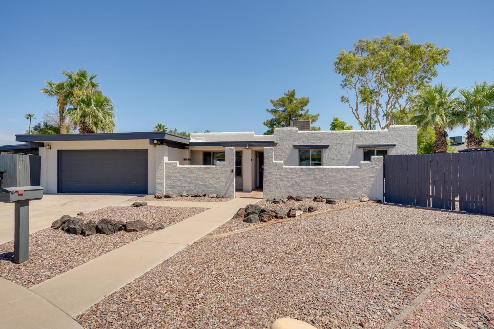 Phoenix Home With Pool About 10 Mi To Camelback Mtn Екстер'єр фото